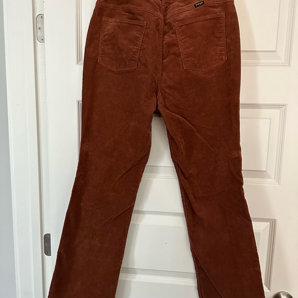 Wrangler High Rise Bold Boot Cords - Picture 8 of 9